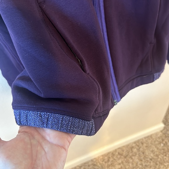 Ivivva jacket, size 14 - Picture 4 of 7